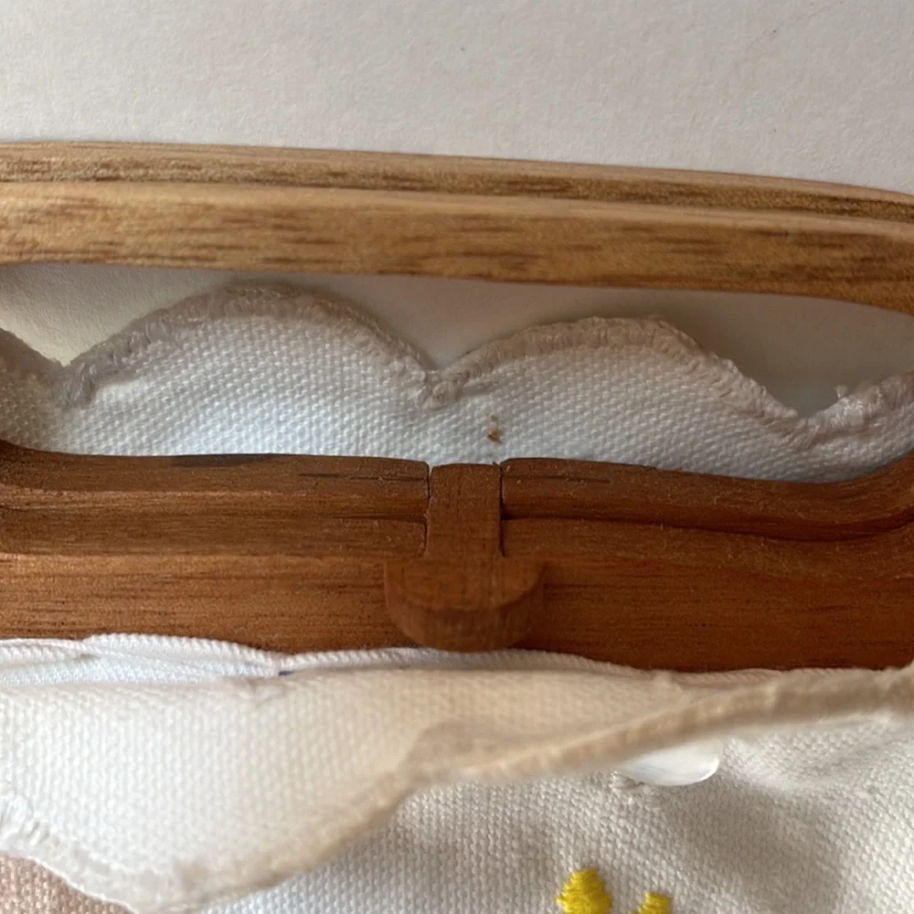 Vintage purse handbag wooden handle floral embroidered removable cover b… - Picture 5 of 6